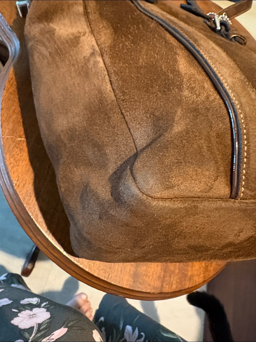 COACH  Vintage Suede shoulder bag  small tote  Brown side pockets/turn locks Y2K - Picture 13 of 17